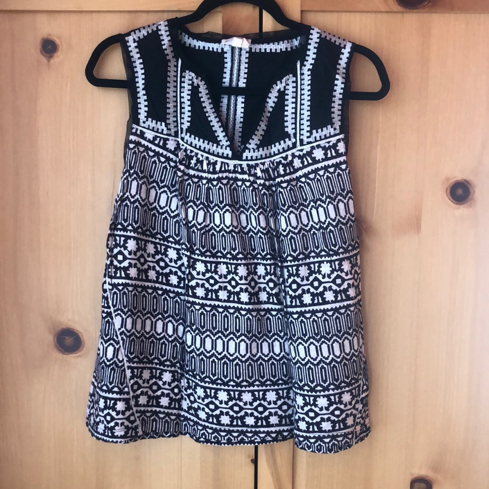 Anthropology sleeveless cotton top size M